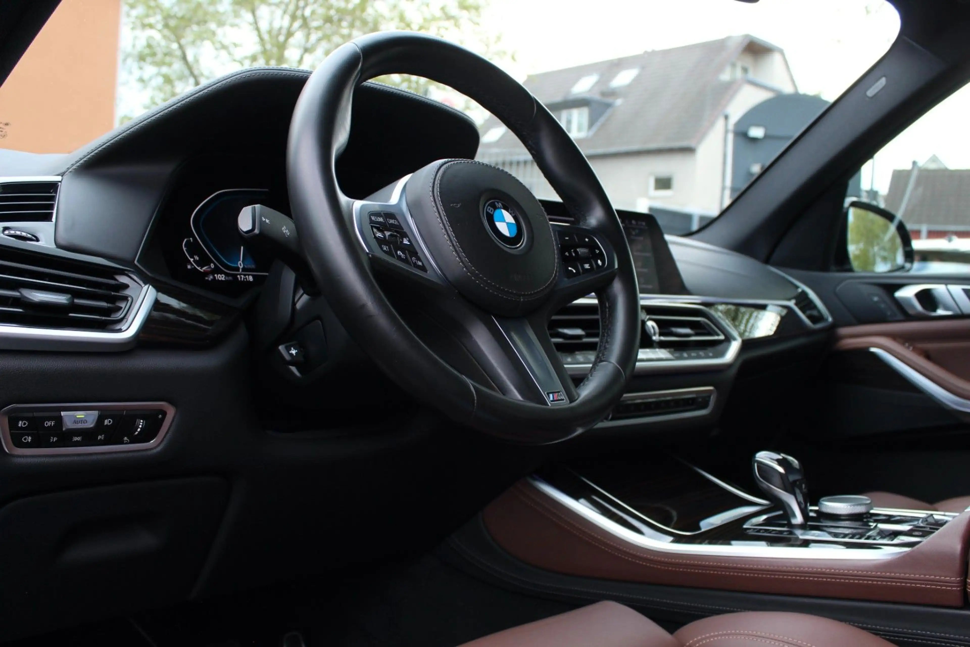 BMW X5 1.HAND M-SPORT 360° INDIVIDUAL KOMF.-Sitz AHK — photo 10