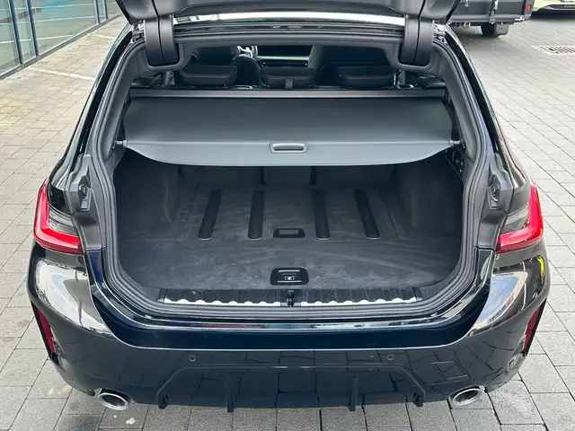 BMW M view 11