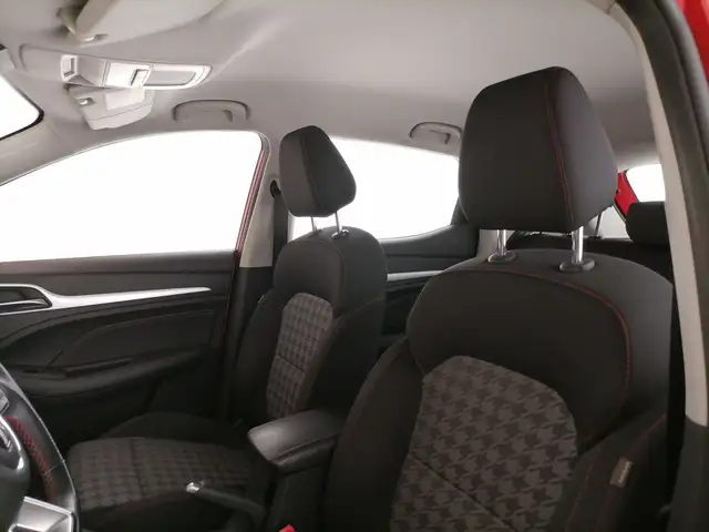 MG ZS view 12