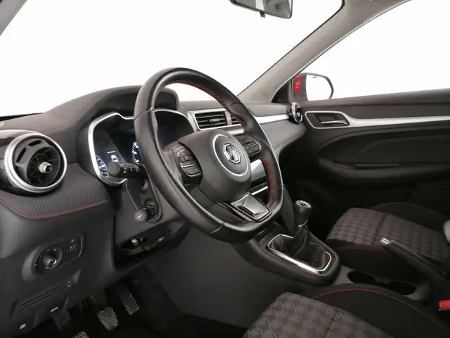 MG ZS view 11