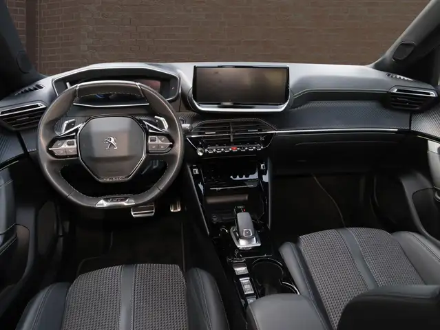 Peugeot 2008 view 13