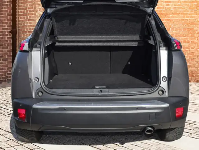 Peugeot 2008 view 6
