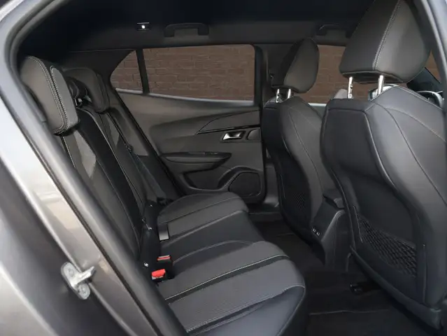 Peugeot 2008 view 10