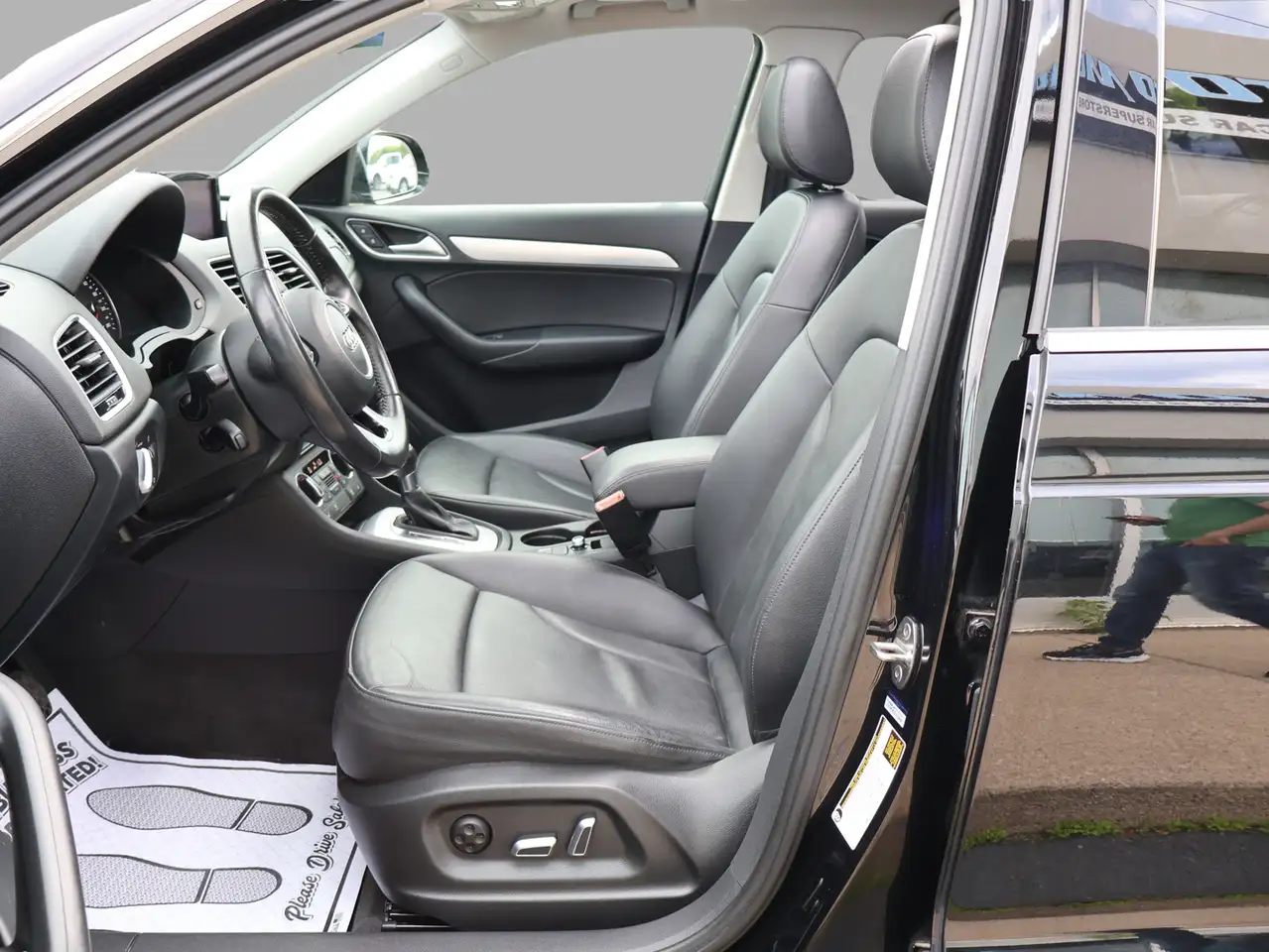 Audi Q3 снимка Audi Q3