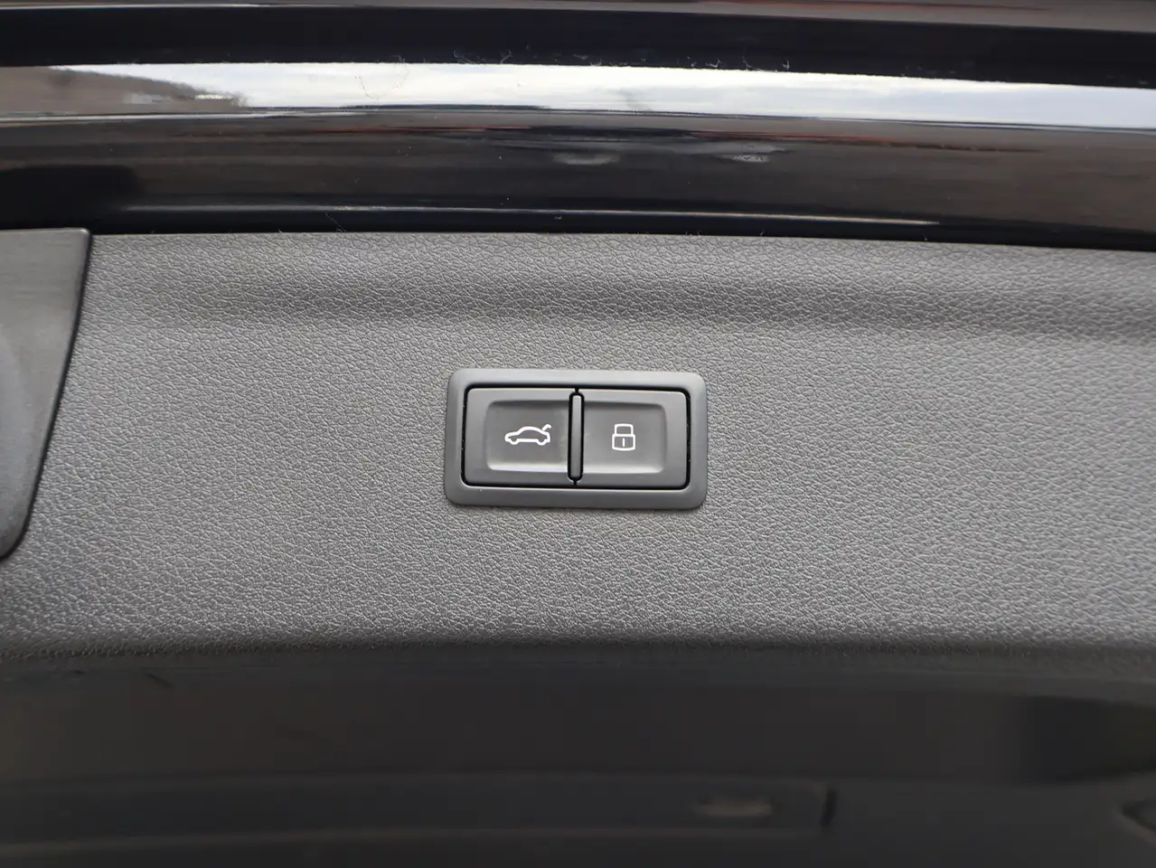 Audi Q3 снимка Audi Q3