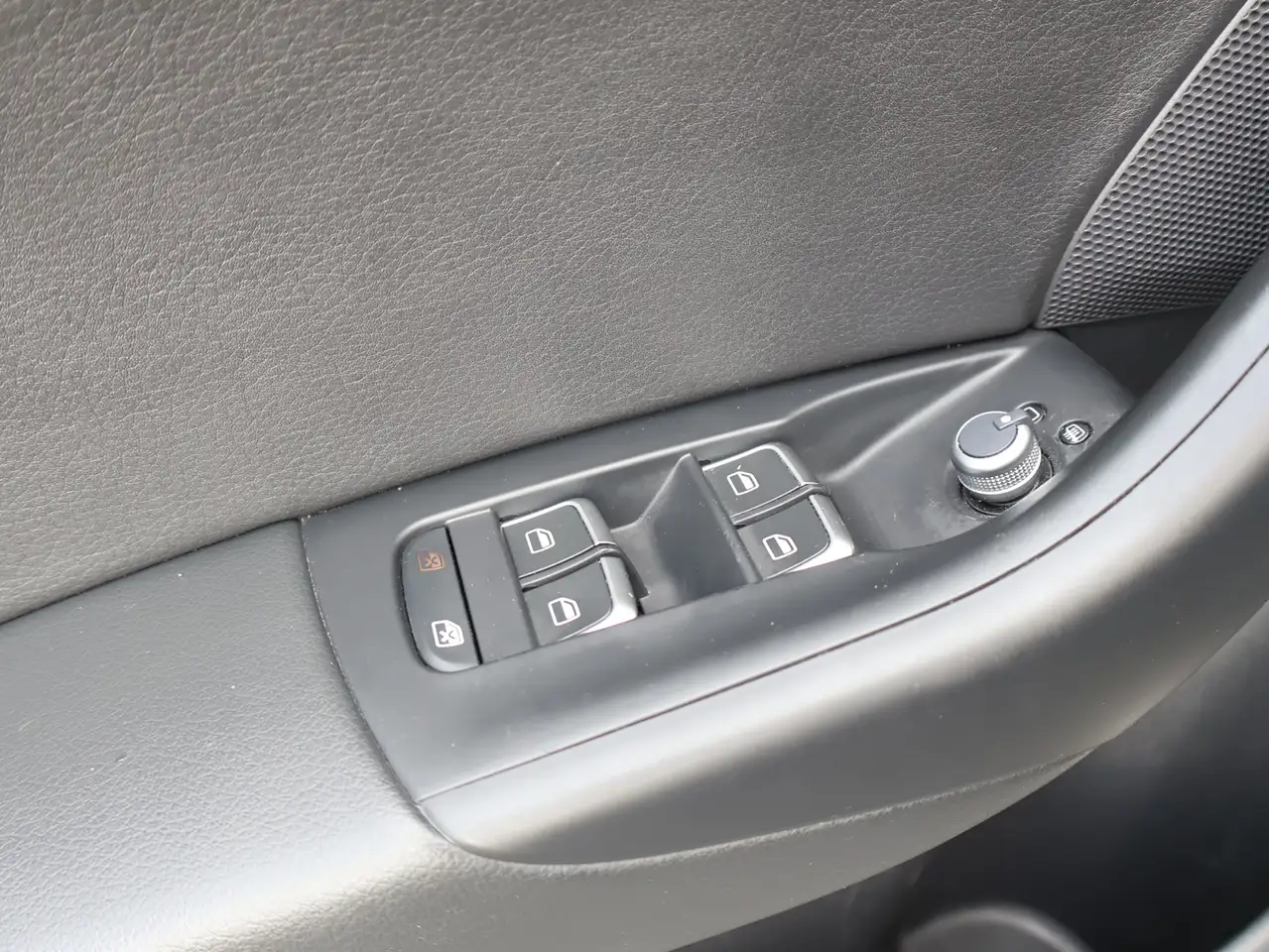 Audi Q3 снимка Audi Q3