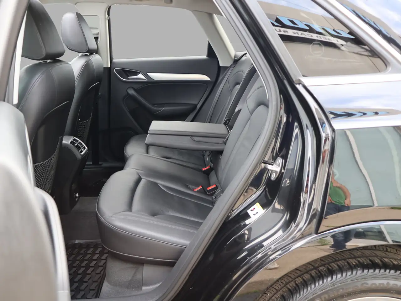 Audi Q3 снимка Audi Q3