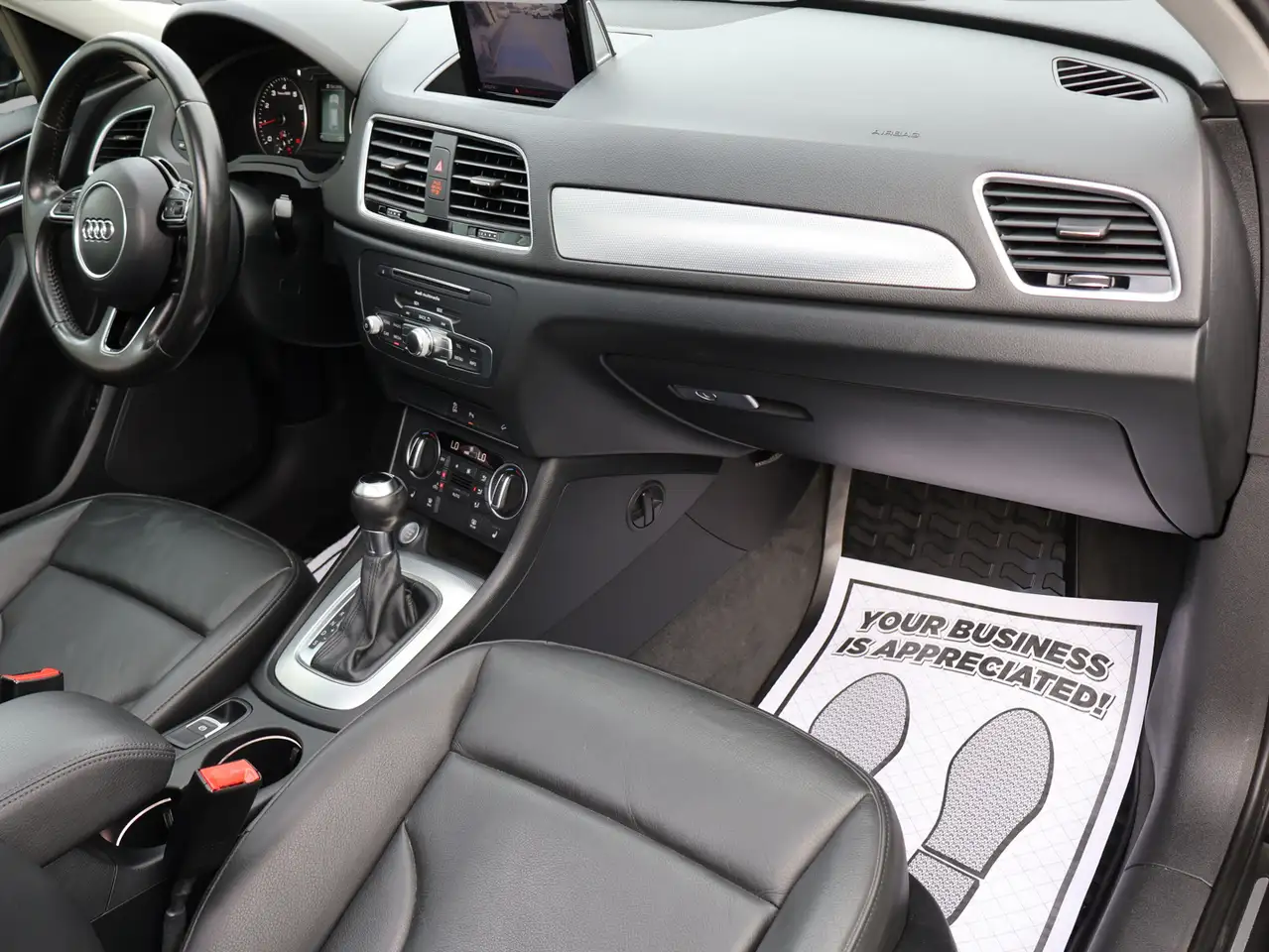 Audi Q3 снимка Audi Q3