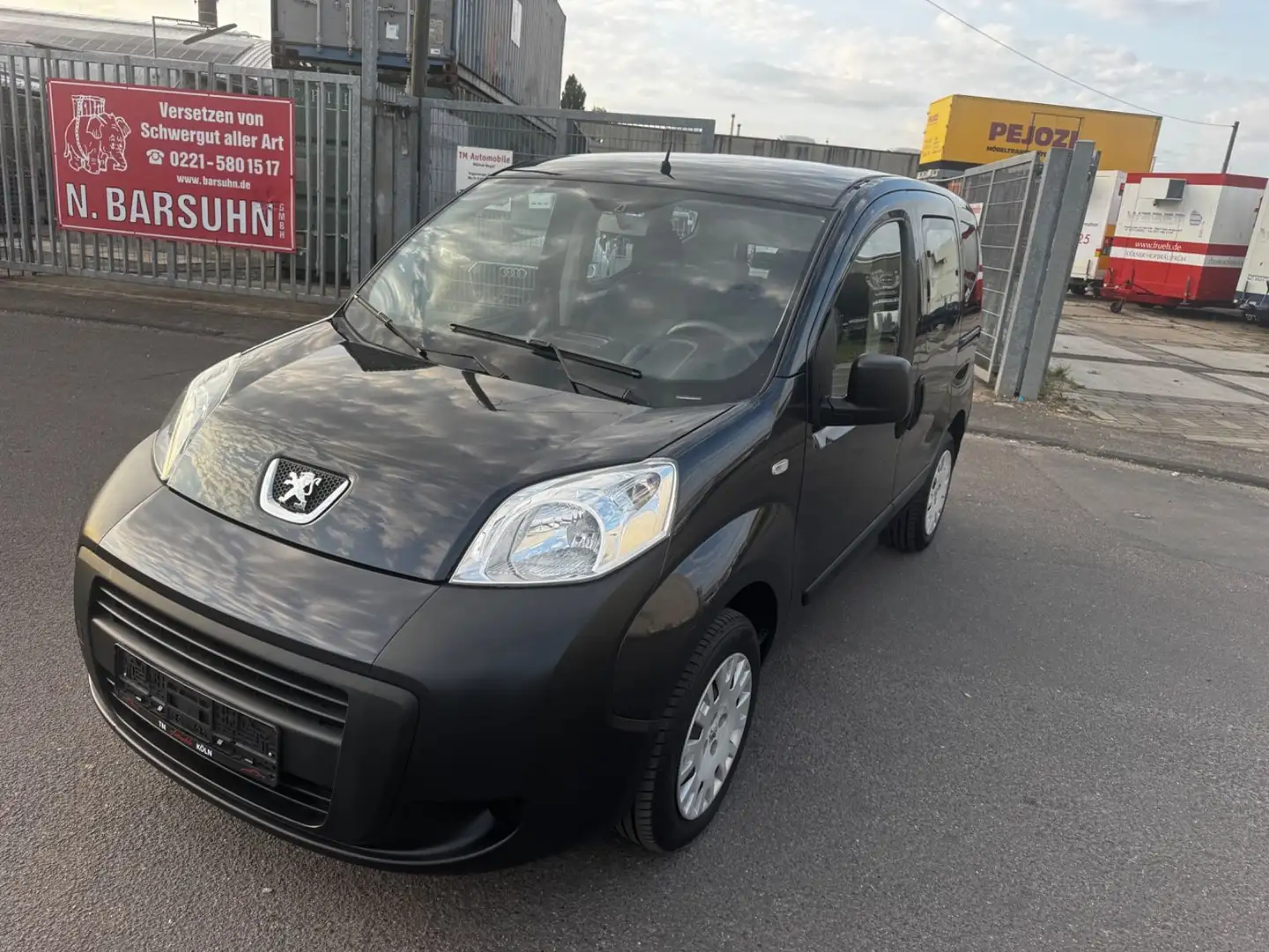 Peugeot Bipper Tepee Basis Grau - 1