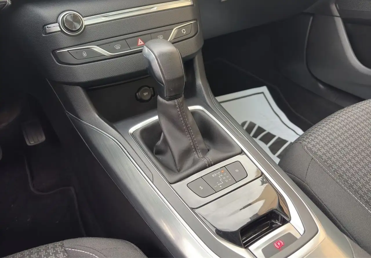 Peugeot 308 308 SW — photo 21