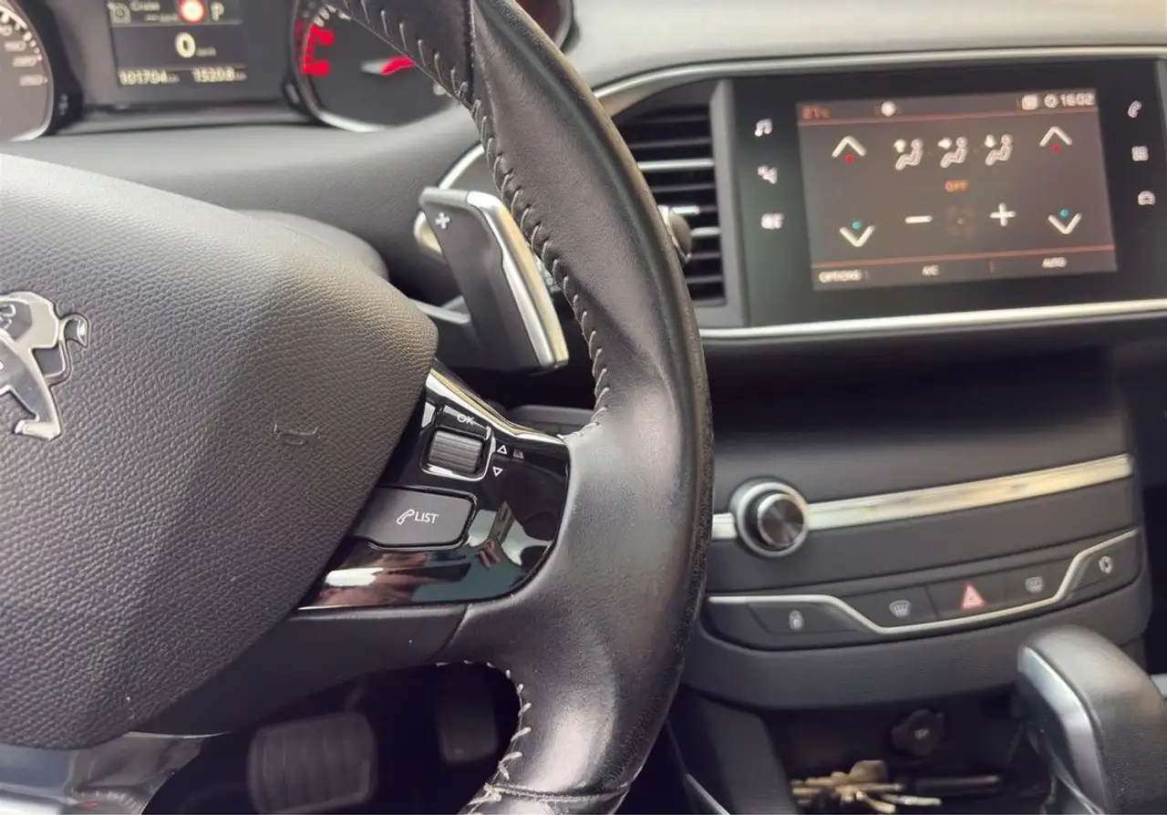 Peugeot 308 308 SW — photo 15