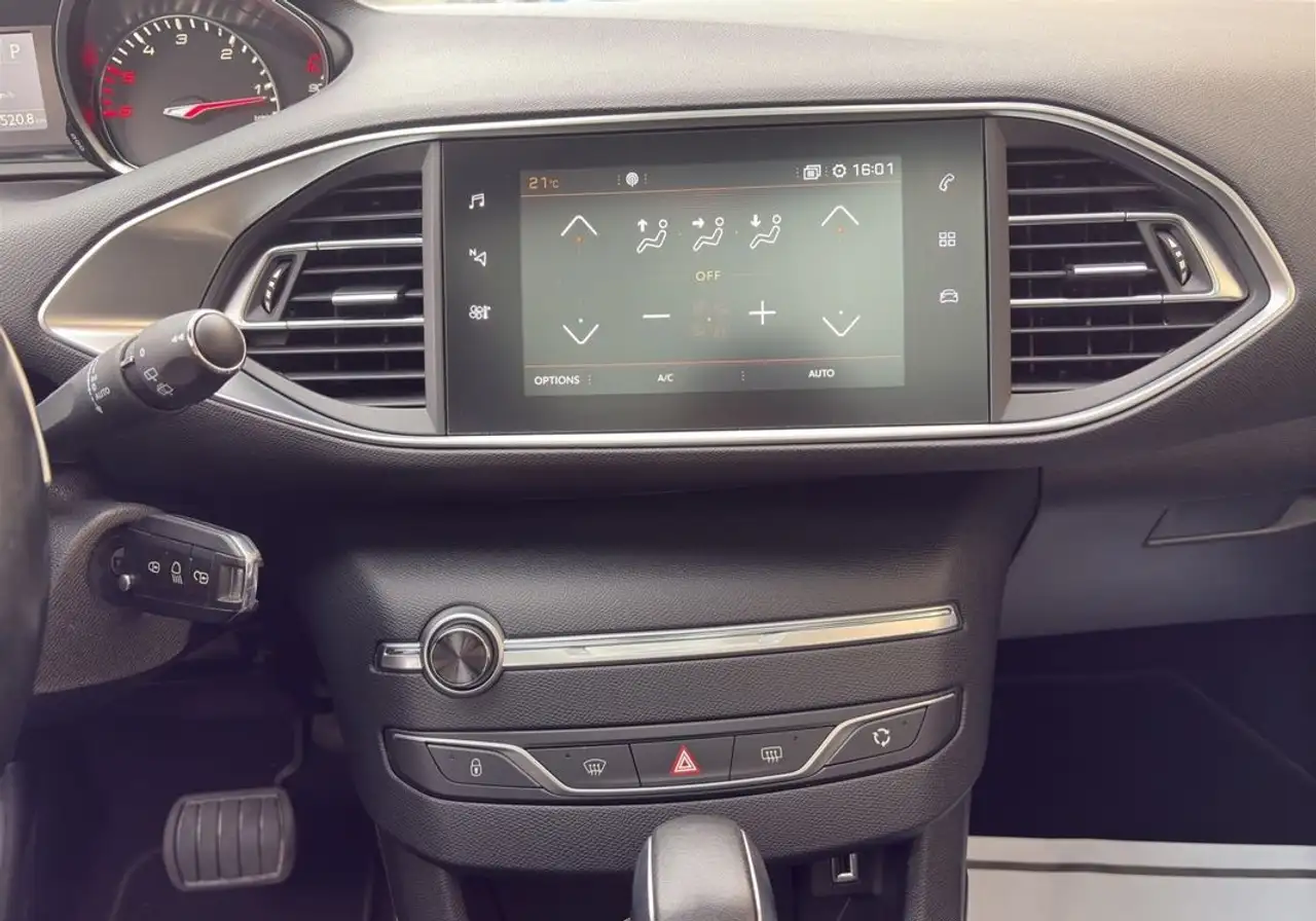 Peugeot 308 308 SW — photo 19