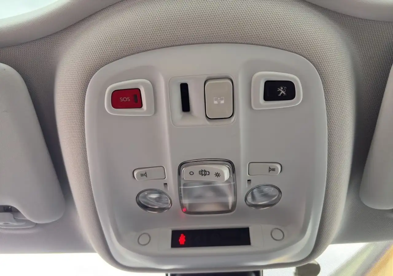 Peugeot 308 308 SW — photo 25