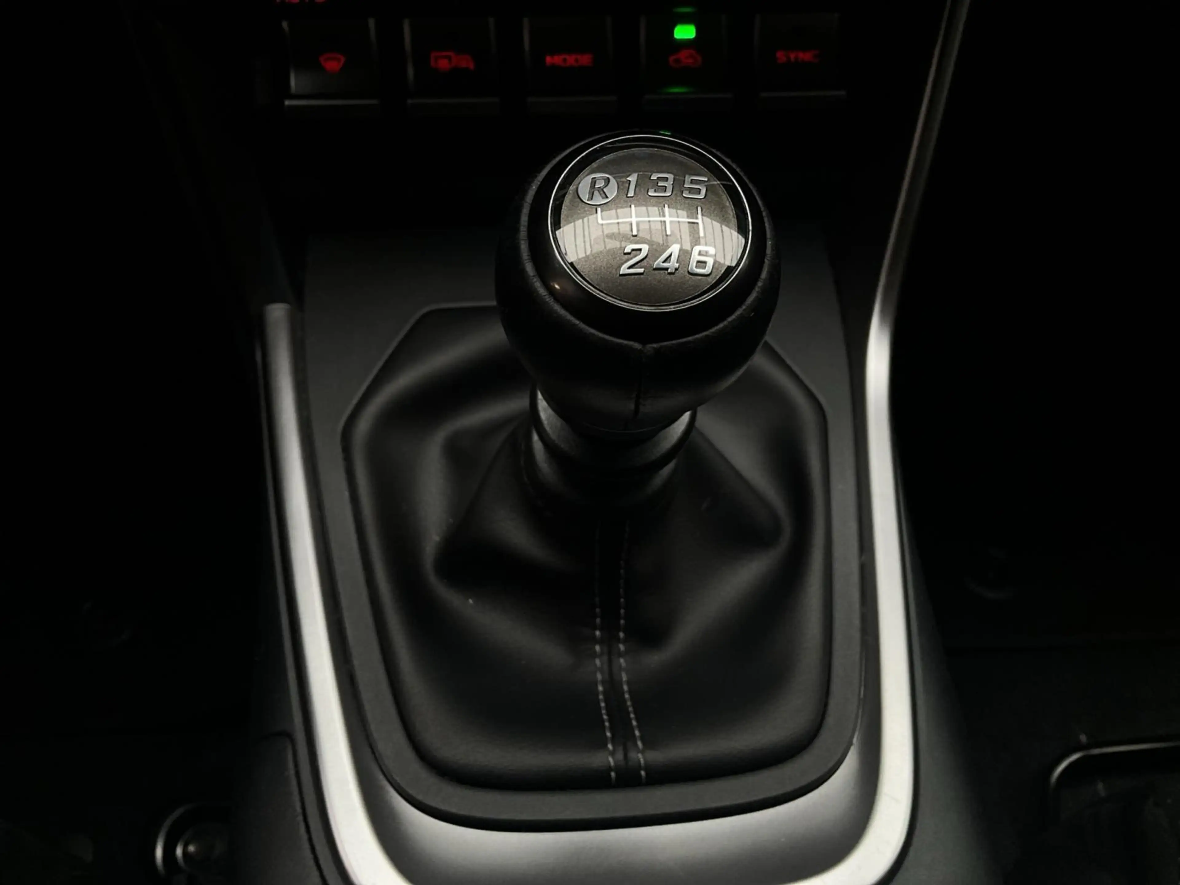 Toyota GR86 2.4l+235PS+6gang+LED+LM18+Sitzheizung — photo 12