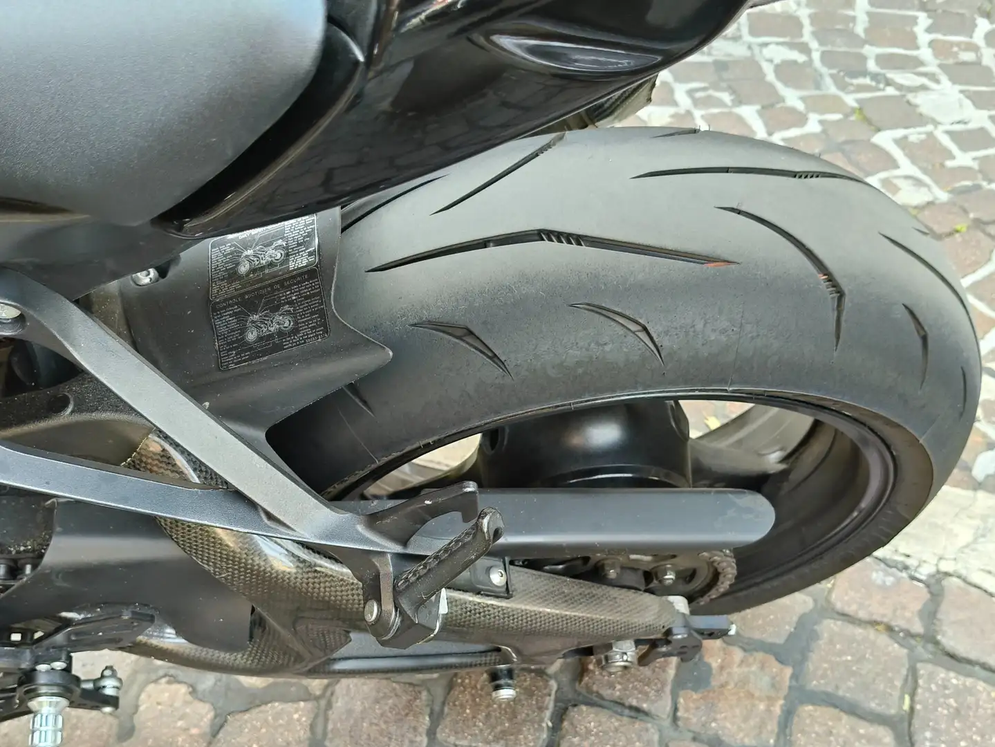 Kawasaki Ninja ZX-10R Nero - 2