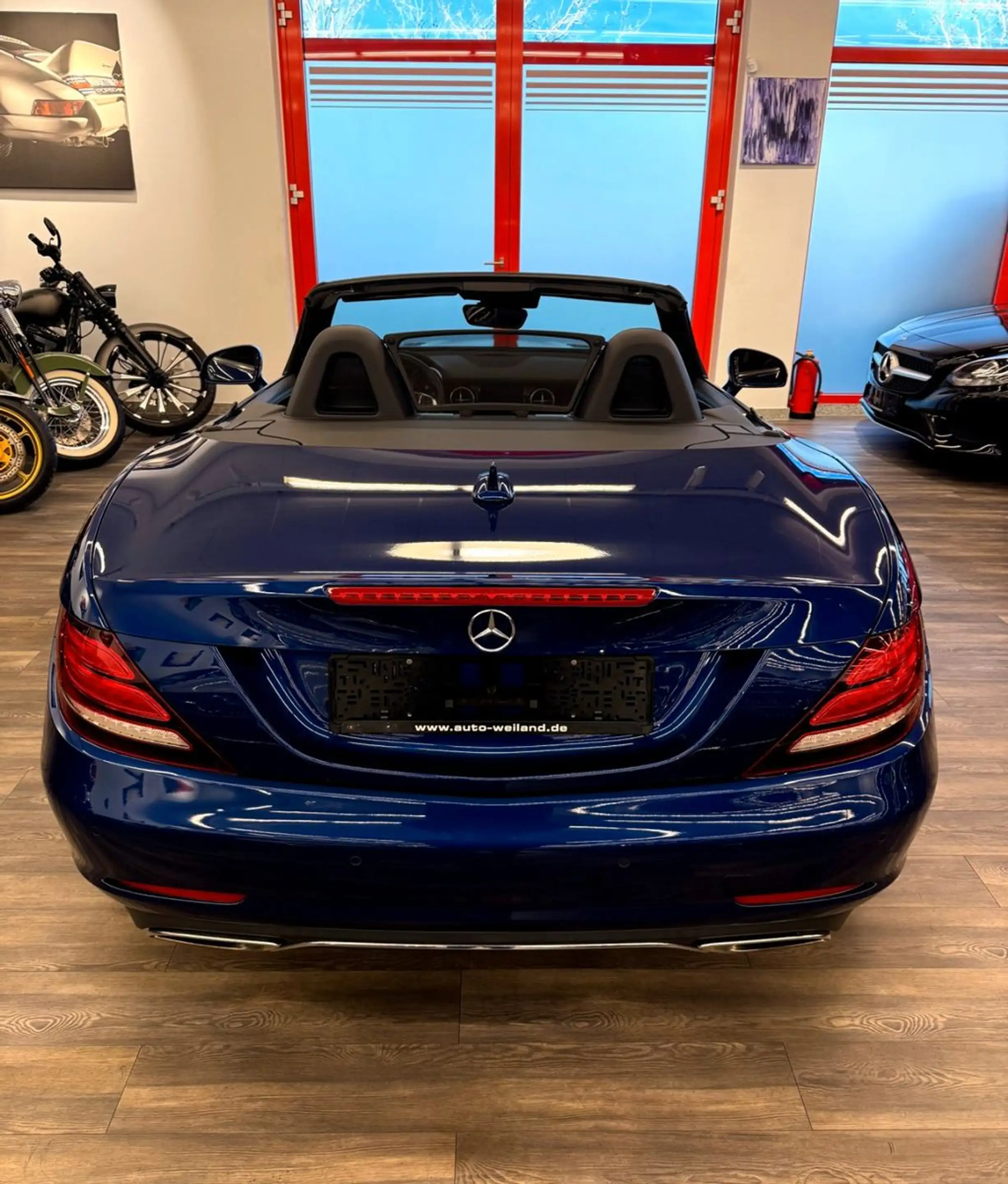 Mercedes-Benz SLC 200 Roadster Leder Klima Autom LED Airscarf — photo 14