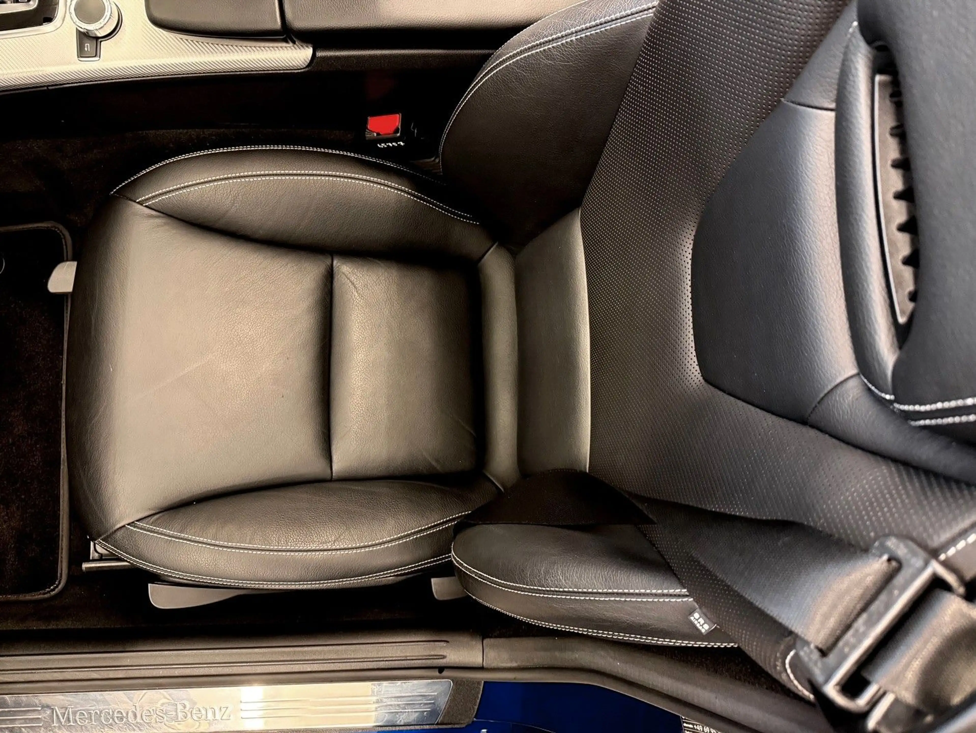 Mercedes-Benz SLC 200 Roadster Leder Klima Autom LED Airscarf — photo 15