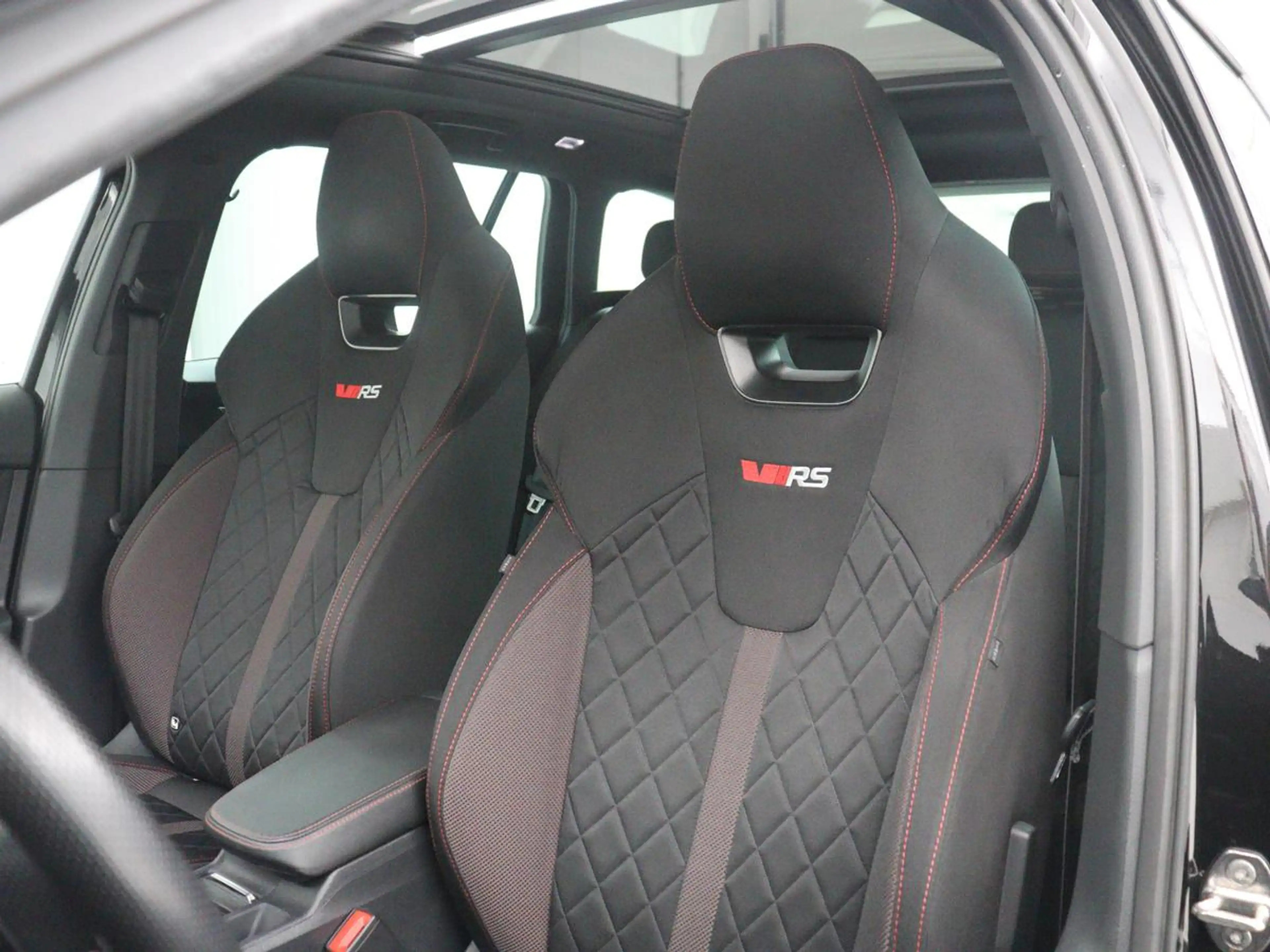 Skoda Octavia Combi 1.4 TSI RS iV PHEV Business | SOH 87,5% | Pa — photo 25