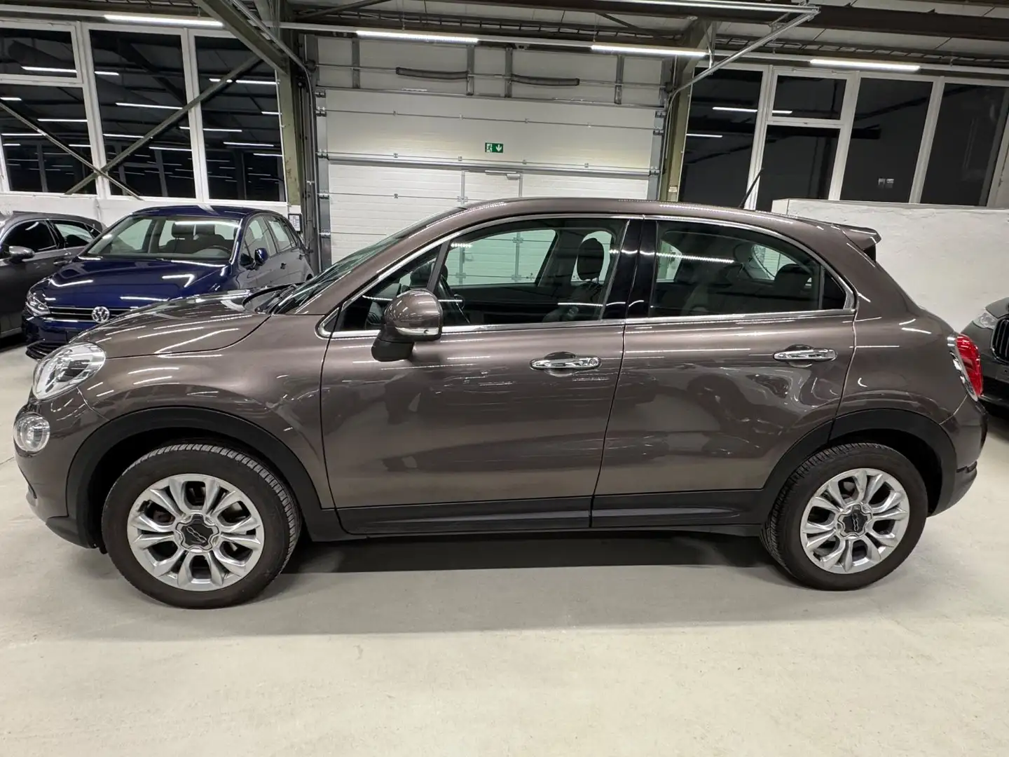 Fiat 500X 1.Hand AHK Navi Leder Braun - 2