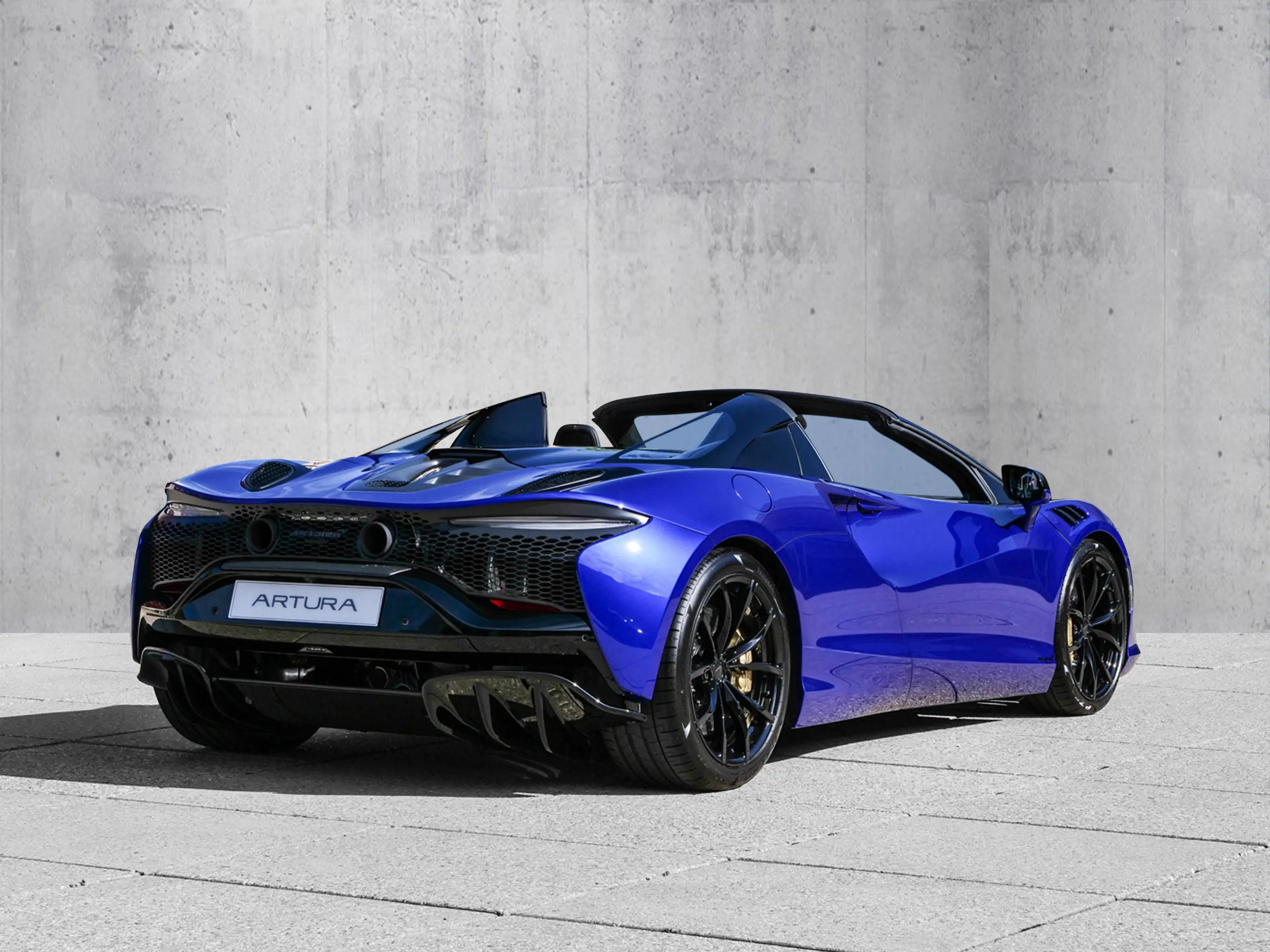 McLaren Artura Spider Performance, Black Pack, Sport Exh. — photo 3