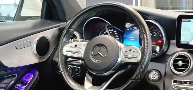 Mercedes-Benz 300 view 12
