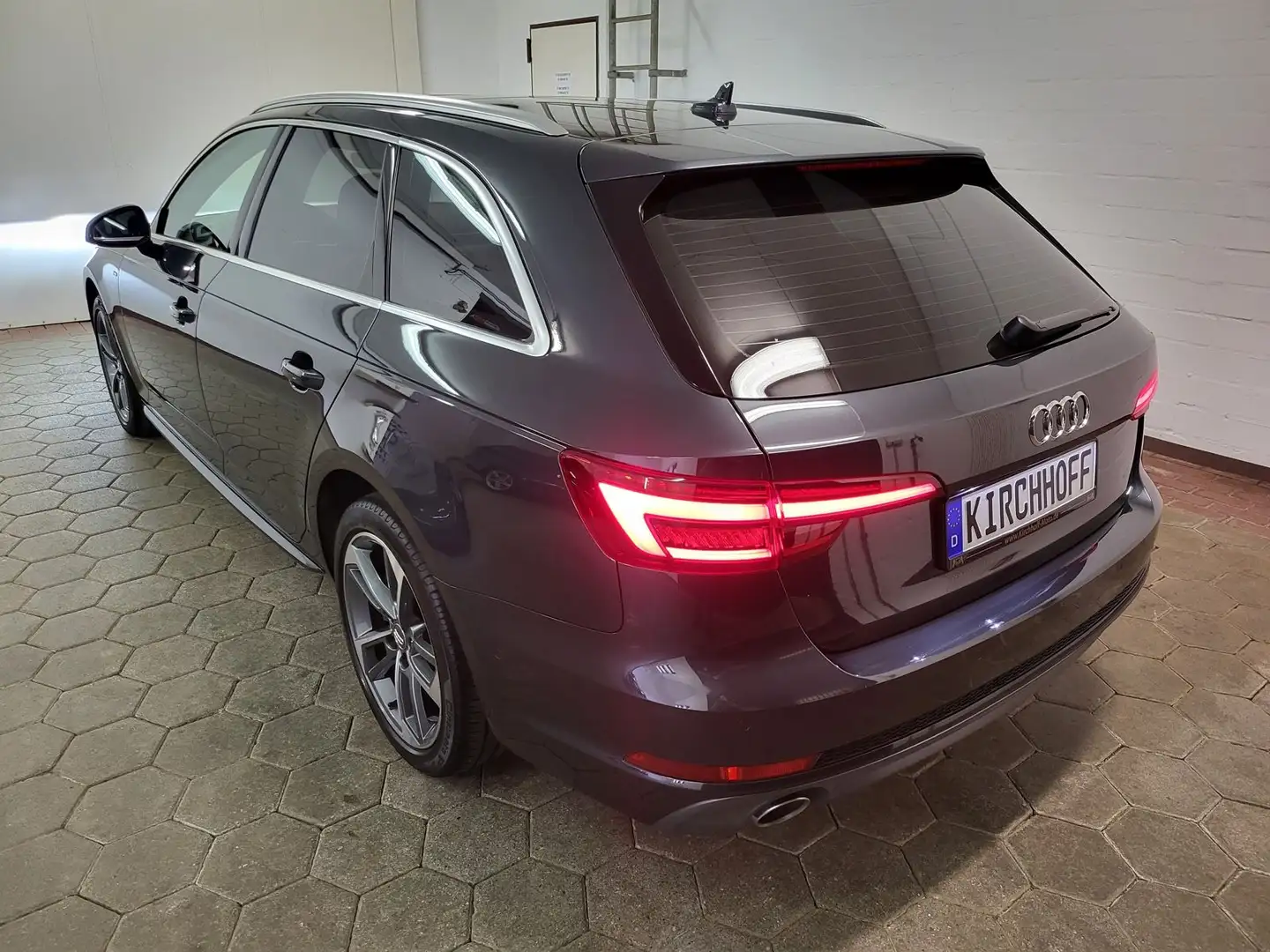 Audi A4 2.0 S tronic S-LINE Avant VIRTUAL HEAD-UP ACC Gris - 2
