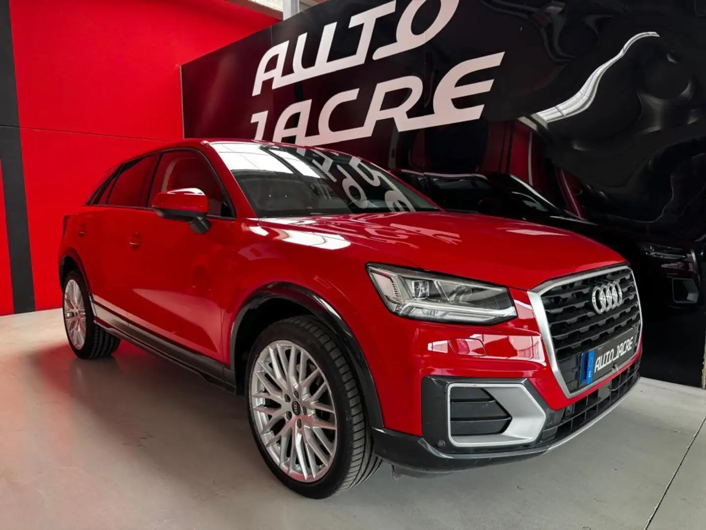 Audi Q2 30 TDI Black line edition 85kW Rojo - 1