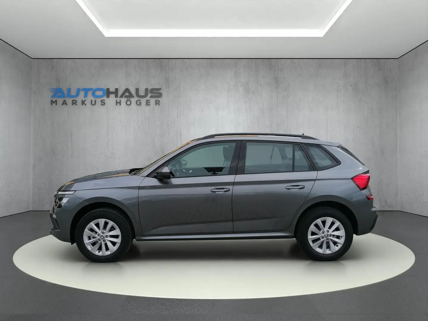 Skoda Kamiq 1.0 TSI DRIVE+SITZH+PDC+Doppelter LADEBODEN+5J-GAR Grau - 2
