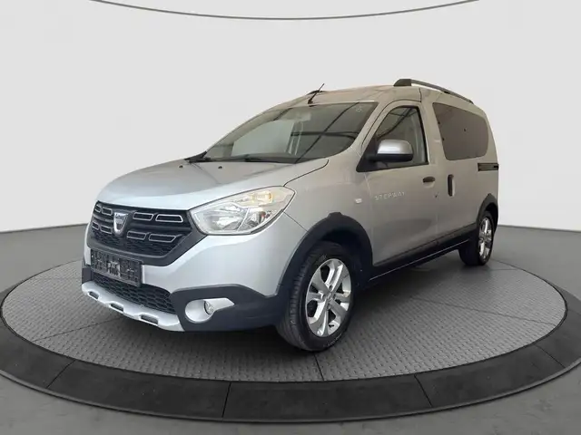 Dacia Dokker Stepway Celebration 1.2 TCE Navi*Kamera*S