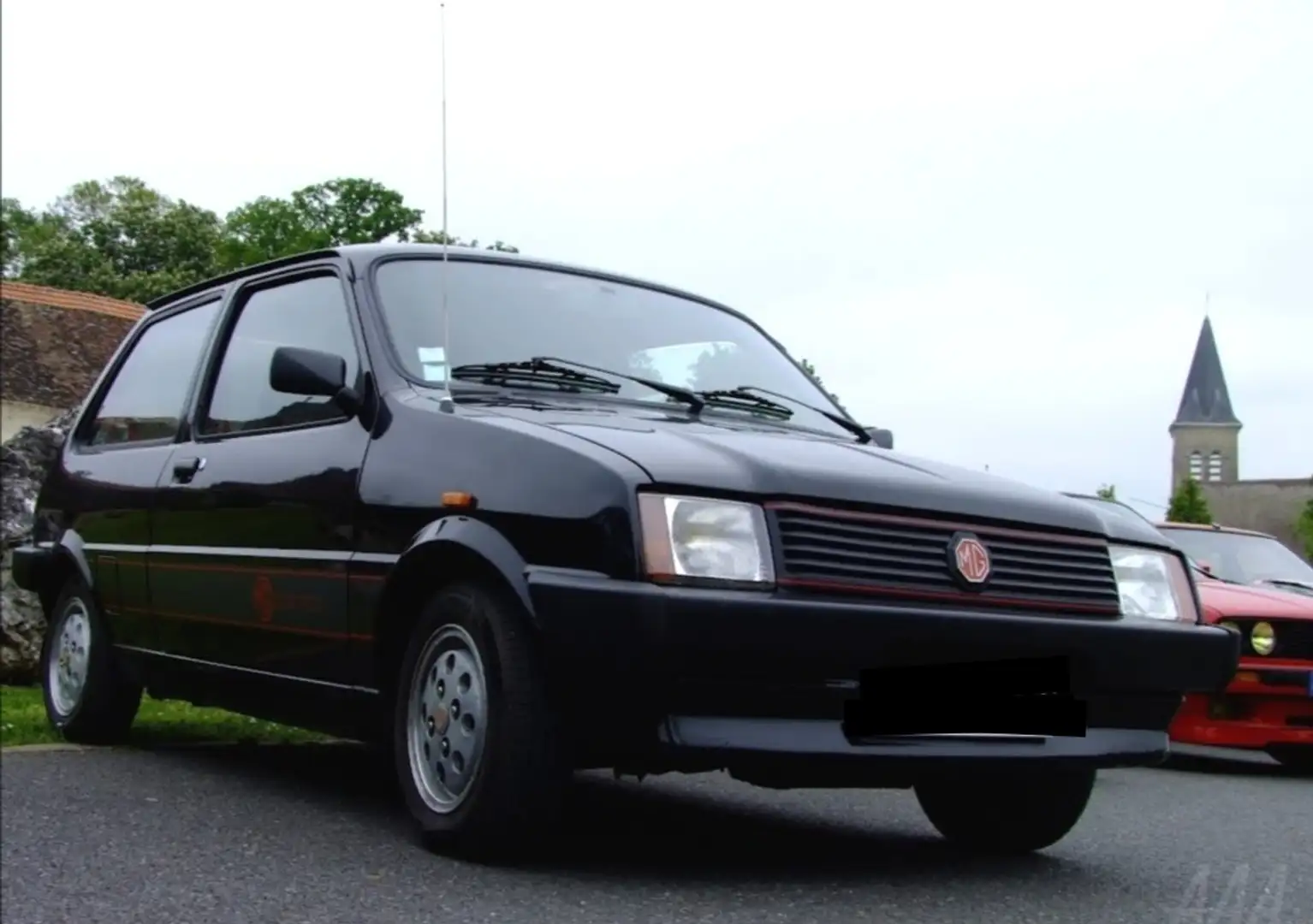 MG Metro 1300 Negru - 1