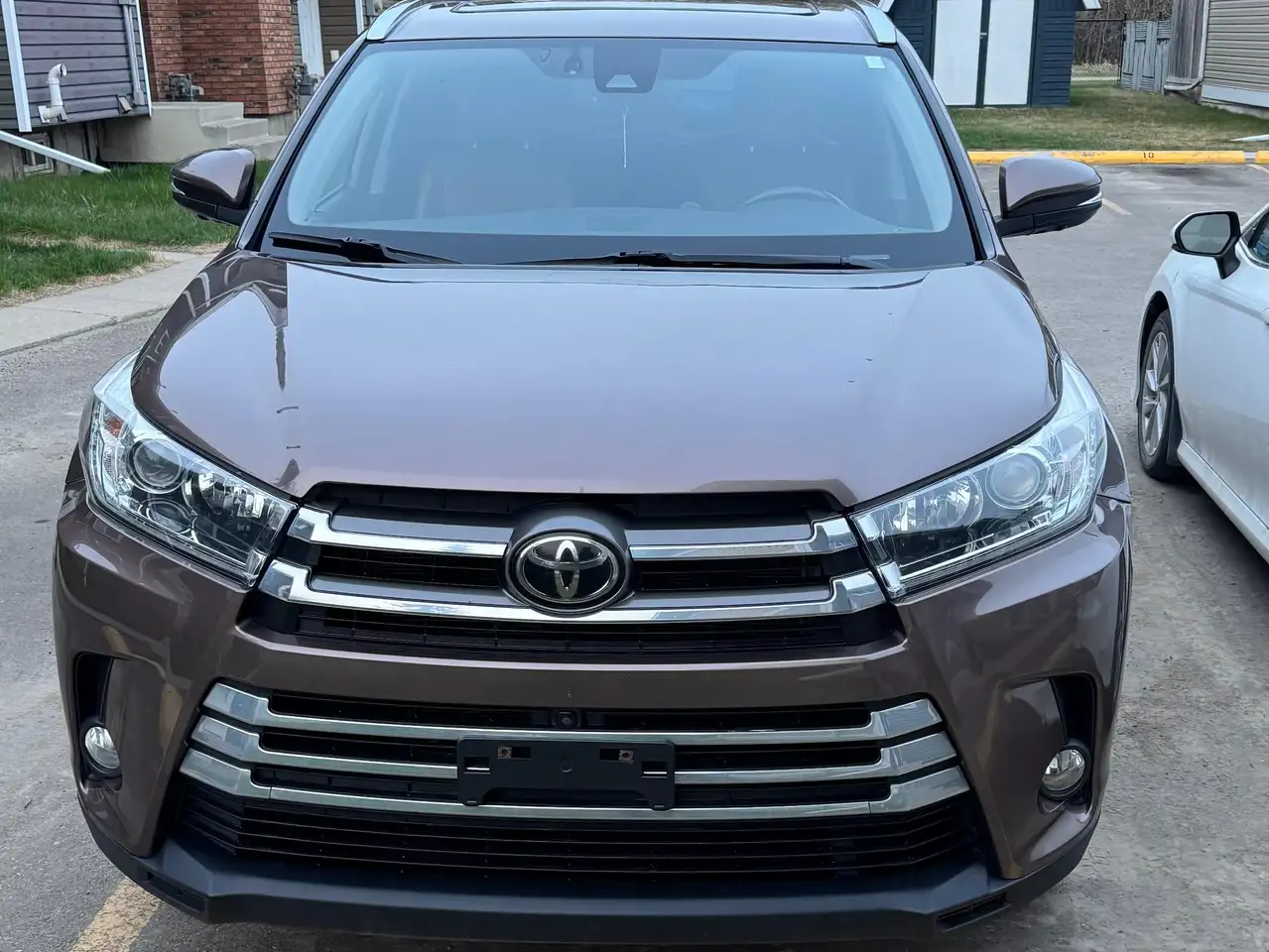 Toyota Highlander снимка Toyota Highlander