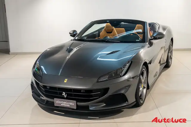 Ferrari Portofino view 14