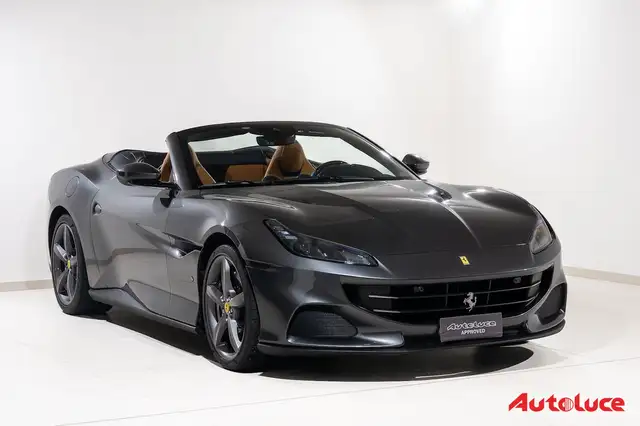 Ferrari Portofino view 3