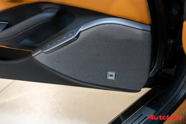 Ferrari Portofino view 13