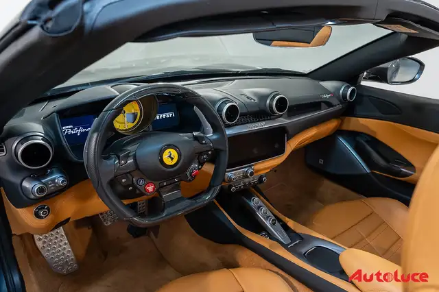 Ferrari Portofino view 8