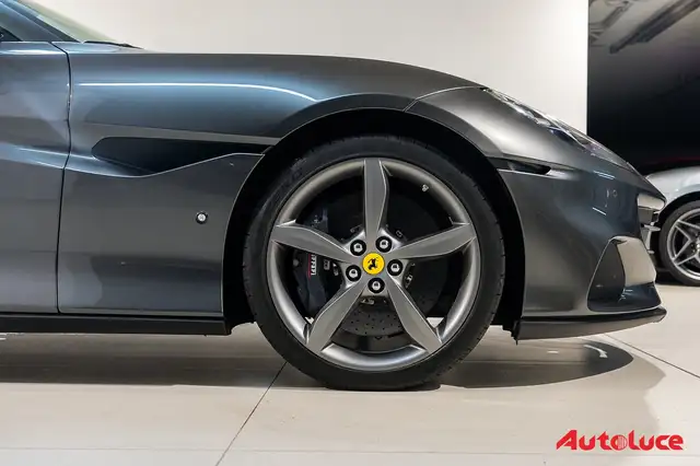 Ferrari Portofino view 7