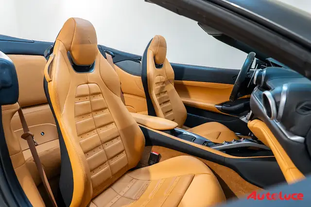 Ferrari Portofino view 11