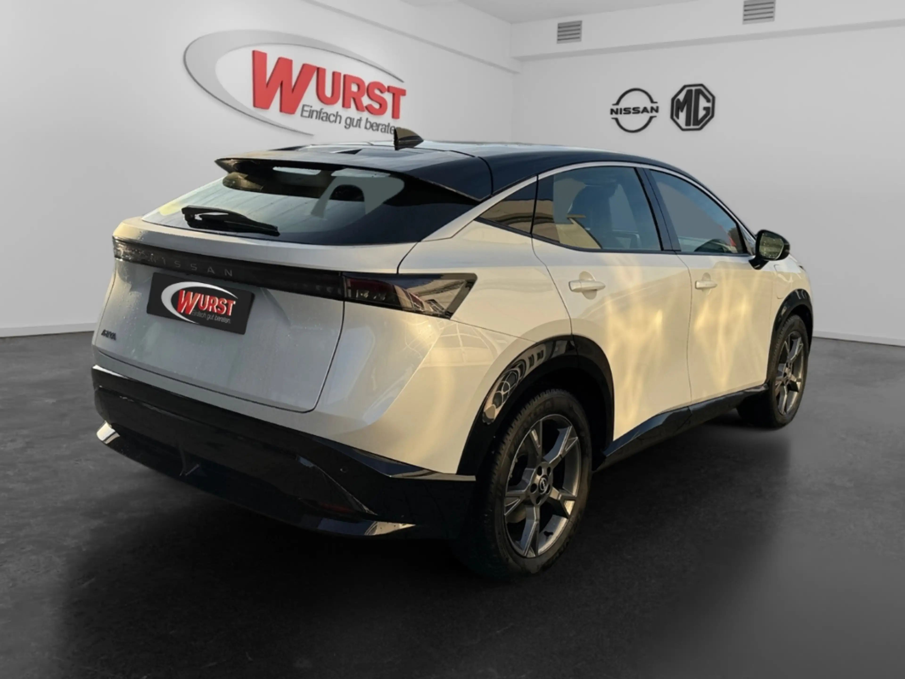 Nissan Ariya 63 kWh 22kW CCS Wärmepumpe Alcantara Kamera SHZ Na — photo 5