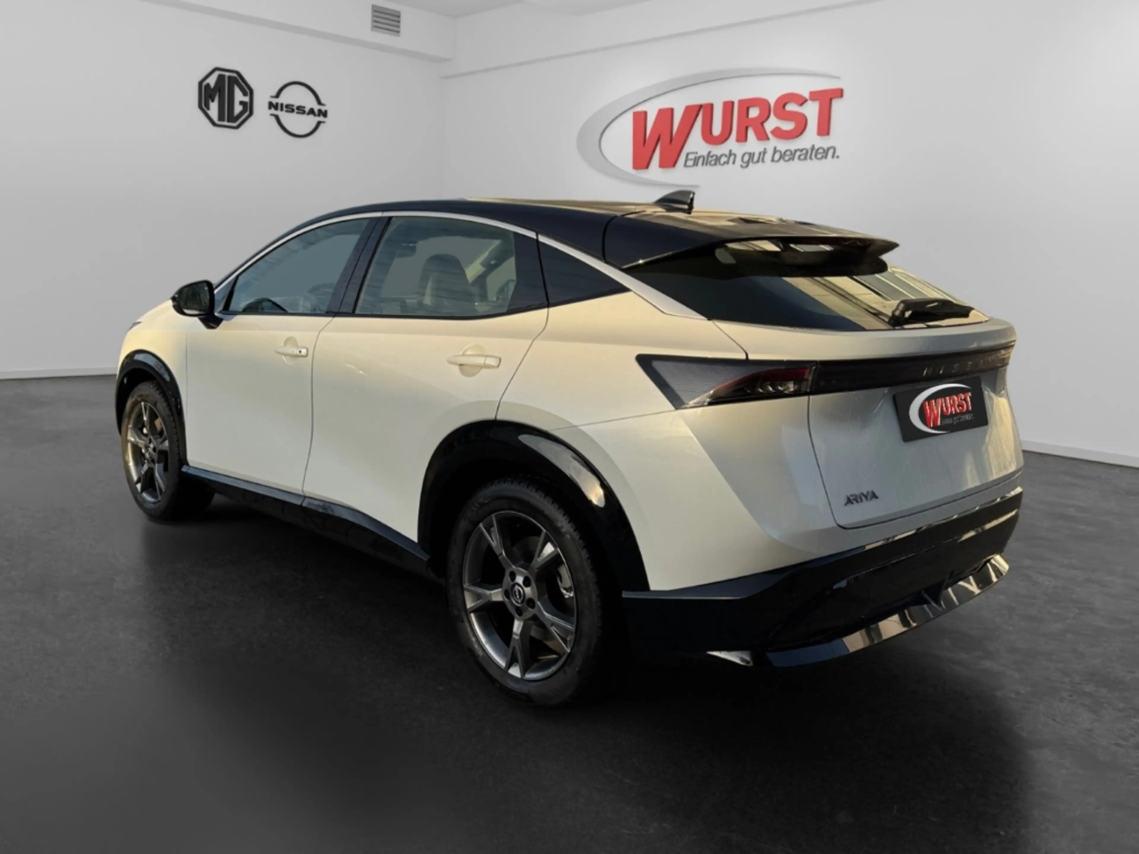Nissan Ariya 63 kWh 22kW CCS Wärmepumpe Alcantara Kamera SHZ Na — photo 3