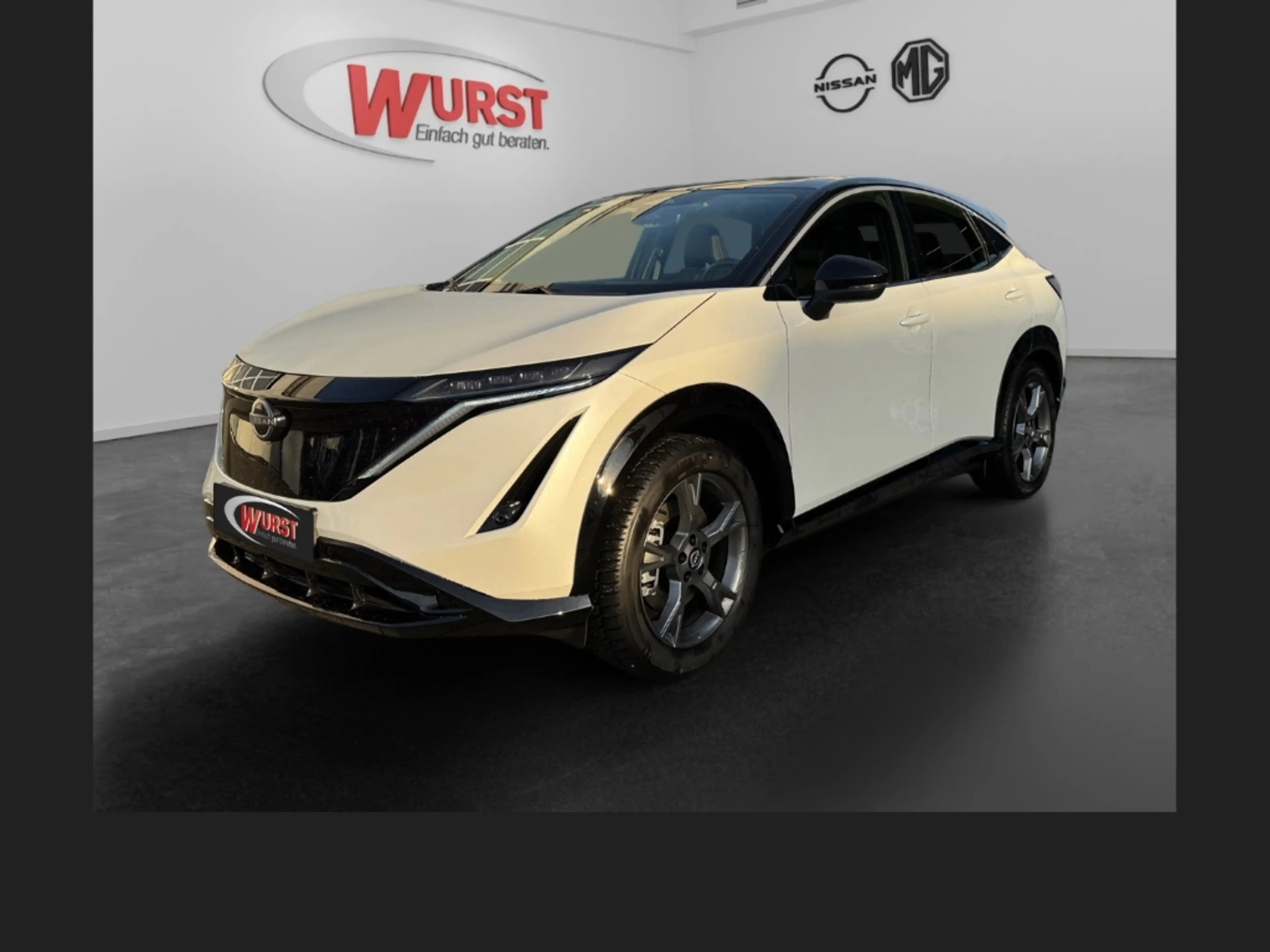 Nissan Ariya 63 kWh 22kW CCS Wärmepumpe Alcantara Kamera SHZ Na