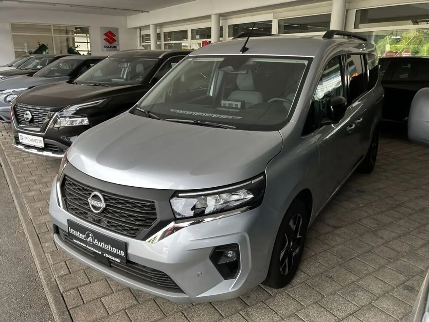 Nissan Townstar L2 DIG-T 130 7stz. Tekna Evalia 7DCT Silber - 1