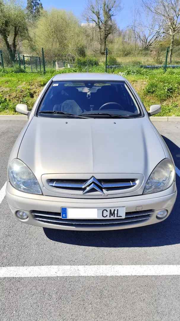 Citroen Xsara 2.0HDi Exclusive Beige - 1