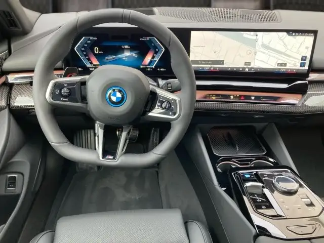 BMW i5 xDrive40 Limousine Ansicht 7