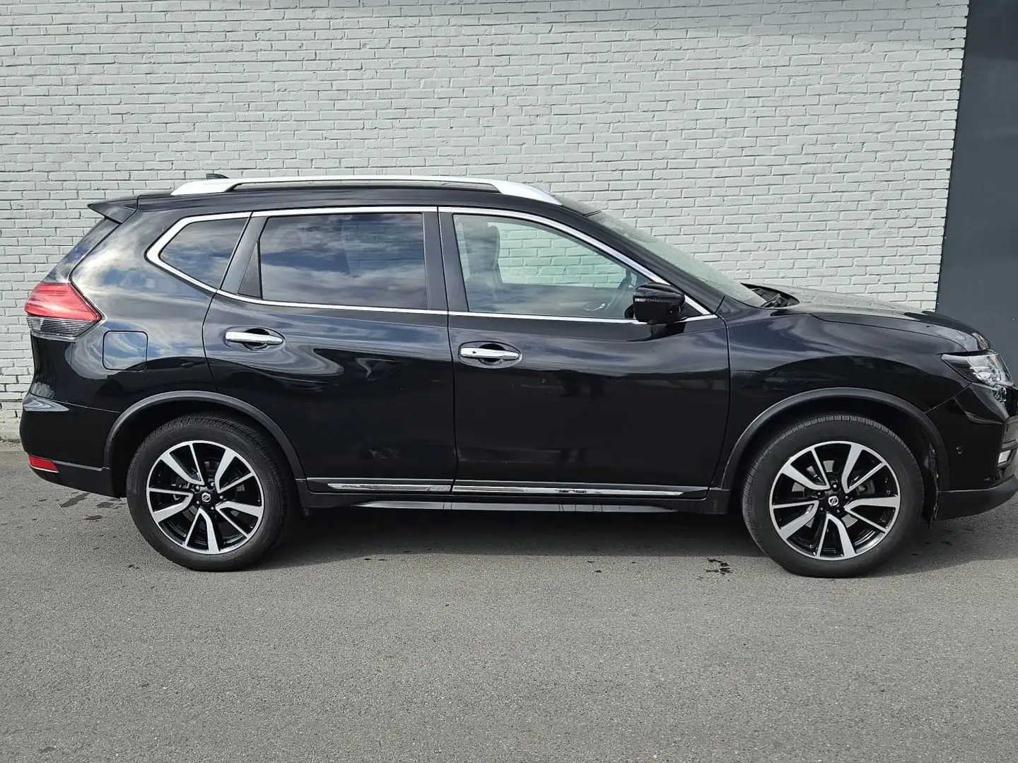 Nissan X-Trail X-Trail 1.6 DIG-T 2WD N-Connecta 7pl. Zwart - 1