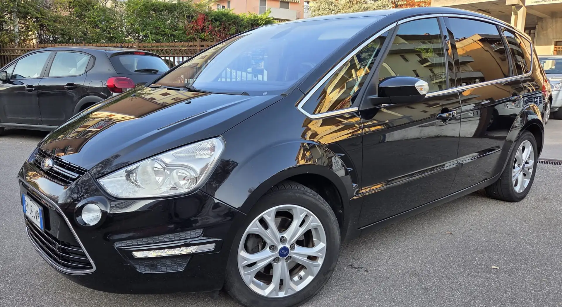 Ford S-Max 2.0 tdci New Titanium 163cv powershift - 2