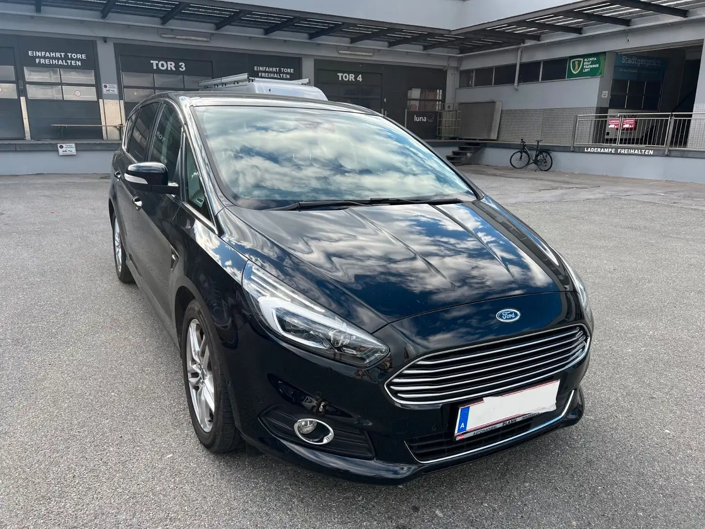 Ford S-Max Titanium Powershift Noir - 2