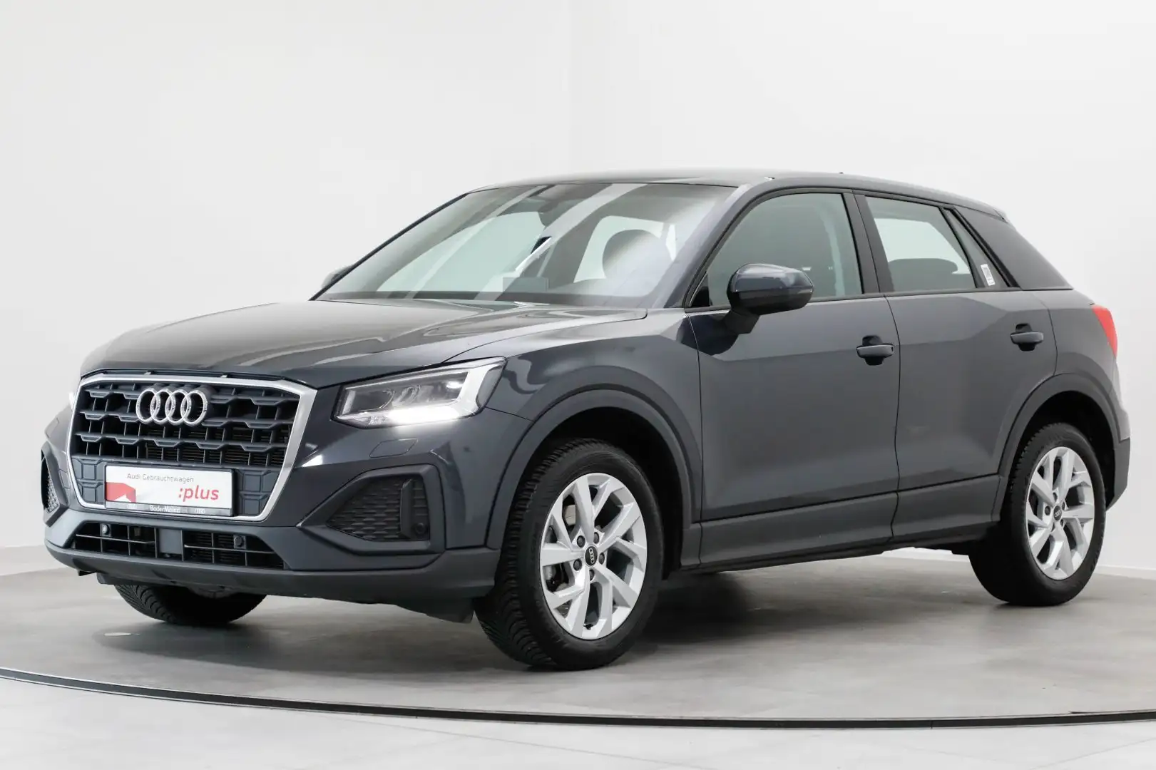 Audi Q2 30 TFSI Navi LED Kamera 2xPDC Tempomat SHZ Grau - 2