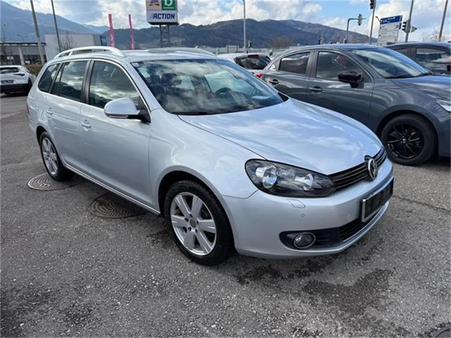 Volkswagen Golf Variant Highline 1,6 TDI 4Motion DPF Argento - 2
