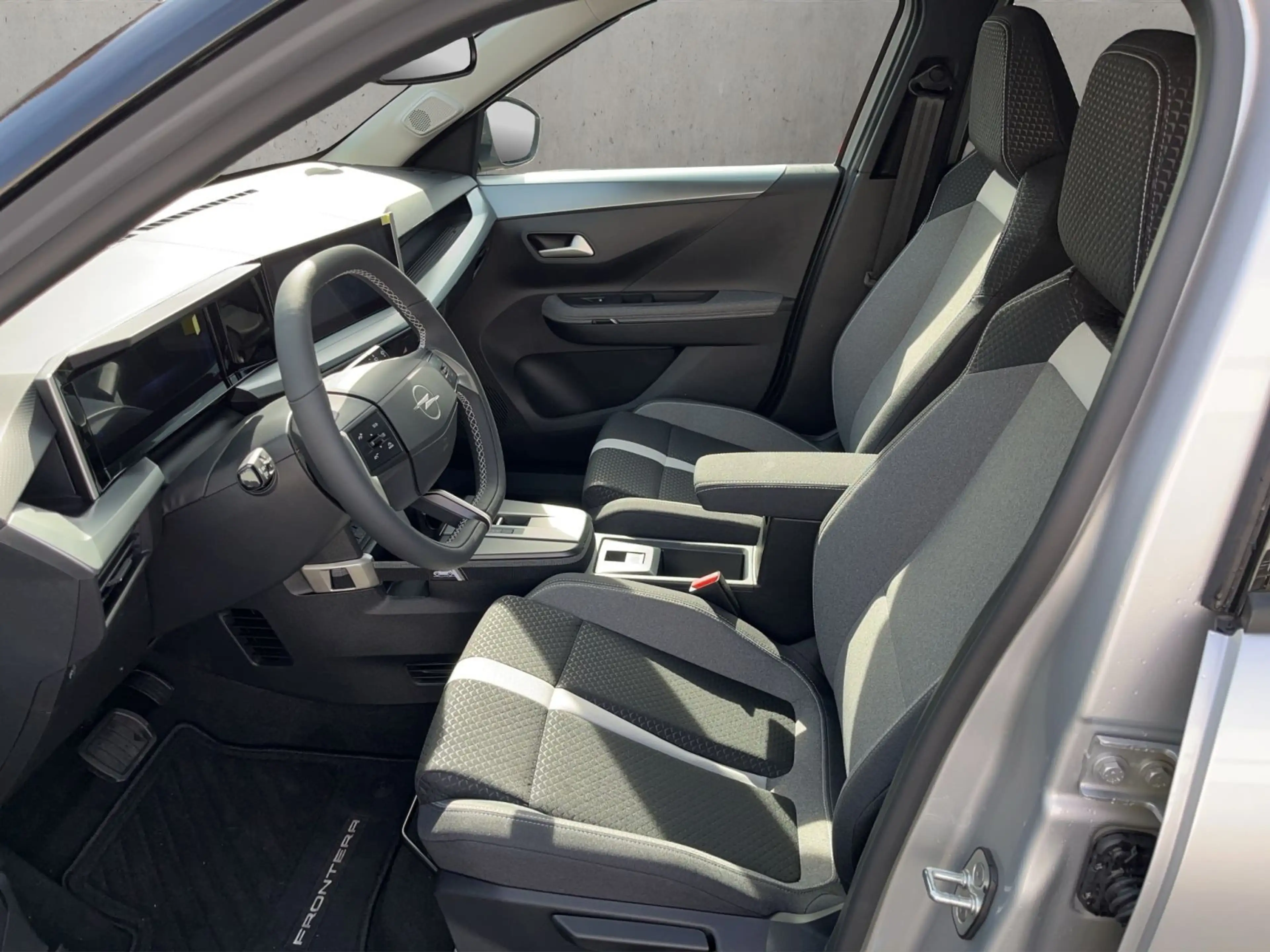 Opel Frontera Ultimate, Hybrid 81kW (110PS), Allwette — photo 9