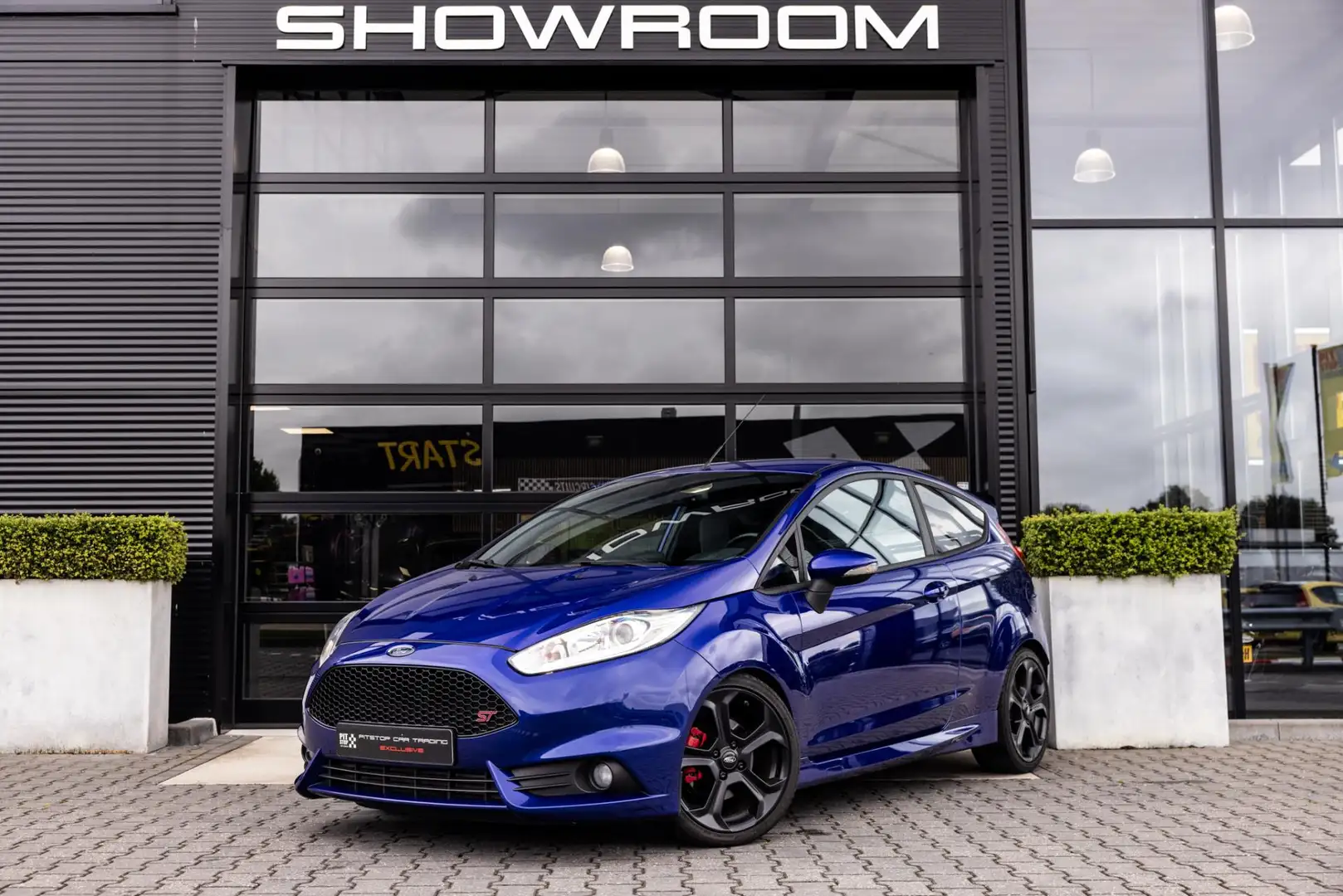 Ford Fiesta 1.6 ST2, 182 PK, Navi, Parkeersensoren, Voorruitve Albastru - 2